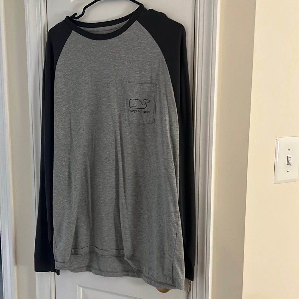 Vineyard Vine long sleeve t shirt